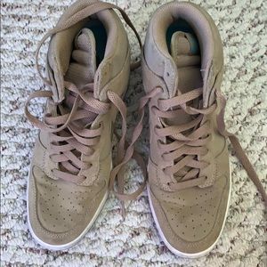 Nikes platform wedge